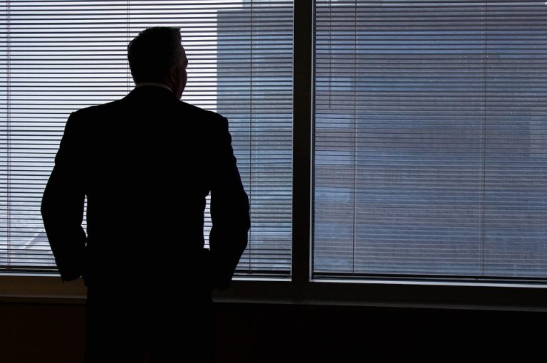 businessman-1477601_960_720